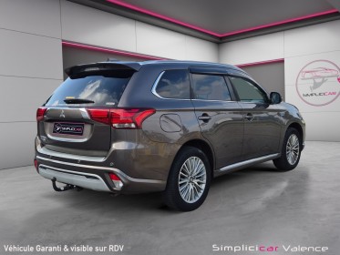 Mitsubishi outlander phev 2.4l phev 4wd instyle sieges chauffants carplay caméra attelage suivi mitsubishi garantie 12mois...
