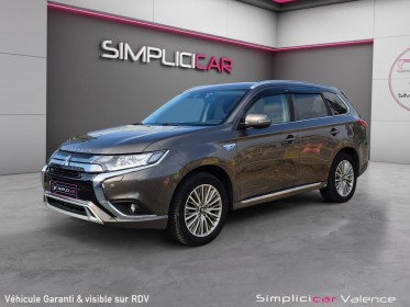 Mitsubishi outlander phev 2.4l phev 4wd instyle sieges chauffants carplay caméra attelage suivi mitsubishi garantie 12mois...
