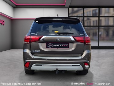 Mitsubishi outlander phev 2.4l phev 4wd instyle sieges chauffants carplay caméra attelage suivi mitsubishi garantie 12mois...