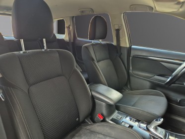 Mitsubishi outlander phev 2.4l phev 4wd instyle sieges chauffants carplay caméra attelage suivi mitsubishi garantie 12mois...