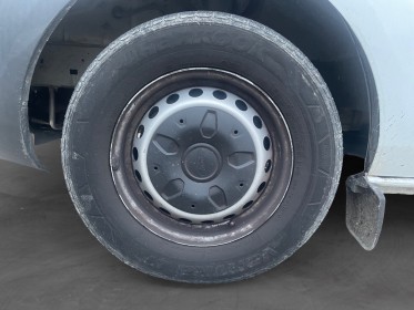 Ford transit custom fourgon 250 l1h1 2.0 tdci 105 - climatisation - caméra de recul - bluetooth - garantie 12 mois occasion...