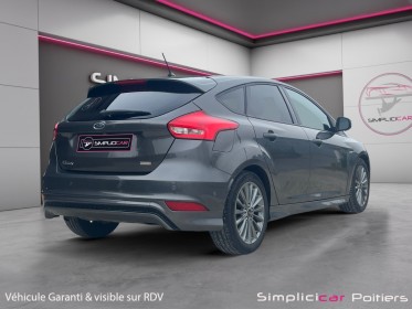 Ford focus 1.0 ecoboost 125ch st line carplay garantie 12 mois occasion simplicicar poitiers simplicicar simplicibike france