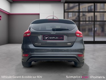 Ford focus 1.0 ecoboost 125ch st line carplay garantie 12 mois occasion simplicicar poitiers simplicicar simplicibike france