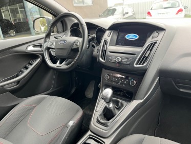 Ford focus 1.0 ecoboost 125ch st line carplay garantie 12 mois occasion simplicicar poitiers simplicicar simplicibike france