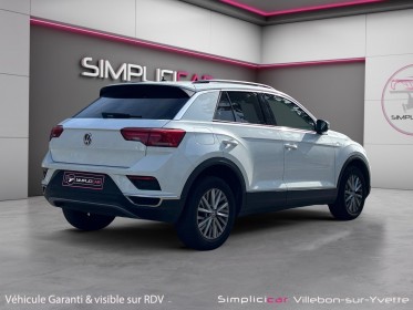 Volkswagen t-roc 1.0 tsi 115ch lounge carplay regulateur adaptatif feux de route automatique gps garantie 12 mois occasion...