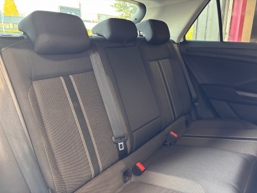Volkswagen t-roc 1.0 tsi 115ch lounge carplay regulateur adaptatif feux de route automatique gps garantie 12 mois occasion...