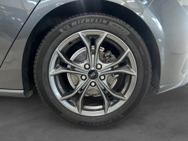 Ford focus 1.0 ecoboost 125 ss bva8 st line occasion simplicicar magny-en-vexin simplicicar simplicibike france