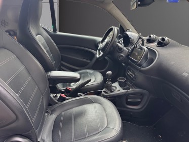 Smart fortwo coupe 0.9 90 ch ss prime/toit pano/faible kilometrage/garantie 12 mois occasion paris 17ème (75)(porte maillot)...