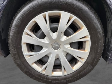 Peugeot 208 1.6 bluehdi 100ch bvm5 active distribution ok, garantie 12mois occasion simplicicar lyon nord simplicicar...