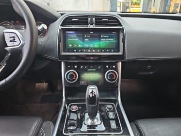 Jaguar xe 180 ch 2.0 business r-dymanic occasion paris 17ème (75)(porte maillot) simplicicar simplicibike france