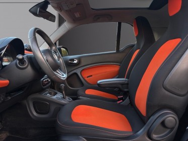 Smart fortwo coupe 90 cv boite auto passion- toit panoramique -accoudoir-jantes alu bicolor occasion champigny-sur-marne (94)...