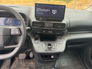 Toyota  proace city  1.5 d4d 130 cv  business premiere main origine france entretien complet occasion simplicicar la ciotat...