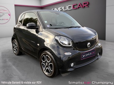 Smart fortwo coupe 0.9  prime 90 ch sieges en cuir et chauffant-toit panoramique-accoudoir-ecran multimedia occasion...