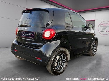 Smart fortwo coupe 0.9  prime 90 ch sieges en cuir et chauffant-toit panoramique-accoudoir-ecran multimedia occasion...