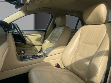Jaguar xj6 v6 sport 2.7 td - 207 bi-turbo rhd et cg française garantie 12 mois occasion simplicicar saint-jean simplicicar...