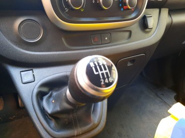 Renault trafic fourgon l2h1 1300 dci 120 confort occasion montreuil (porte de vincennes)(75) simplicicar simplicibike france