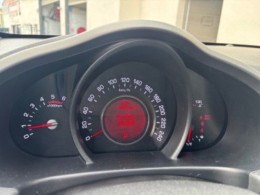 Kia sportage 2.0 crdi 136 4wd premium a / toutes options / garantie 12 mois occasion simplicicar frejus  simplicicar...