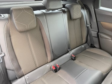 Ds ds 3 crossback 1.2 puretech 130cv so chic - bva eat8 - carplay - garantie 12 mois occasion simplicicar toulon est...