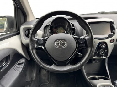 Toyota aygo 1.0 vvt-i x-play occasion simplicicar brie-comte-robert simplicicar simplicibike france
