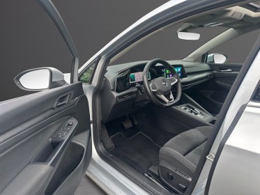 Volkswagen golf 8 style 1.5 150ch phev - boite auto  - toit ouvrant - faible km - occasion simplicicar compiegne simplicicar...