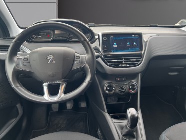 Peugeot 208 82ch ss bvm5  signature occasion simplicicar lille  simplicicar simplicibike france