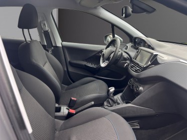 Peugeot 208 82ch ss bvm5  signature occasion simplicicar lille  simplicicar simplicibike france