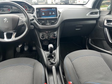 Peugeot 208 82ch ss bvm5  signature occasion simplicicar lille  simplicicar simplicibike france