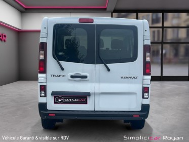 Renault traffic 2.0 dci 145 ch energy zen 9 places / 1ère main / entretien complet à jour / garantie 12 mois occasion...