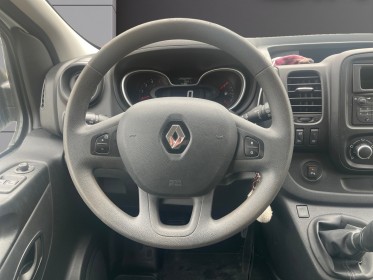 Renault traffic 2.0 dci 145 ch energy zen 9 places / 1ère main / entretien complet à jour / garantie 12 mois occasion...