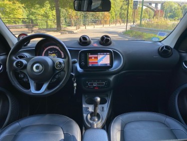 Smart forfour 0,82 ch electrique bva1 prime sièges chauffants - gps- caméra de recul- faible kilométrage occasion...
