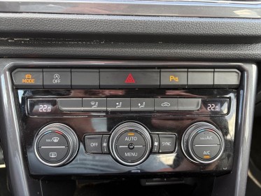 Volkswagen t-roc r-line 1.5 tsi 150ch dsg7 - camera de recul - carplay - historique complet occasion simplicicar rennes...