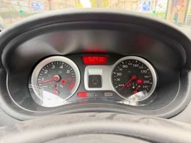 Renault clio iii 1.2 16v 75 eco2 20th euro 5/ bluethooth occasion paris 17ème (75)(porte maillot) simplicicar simplicibike...