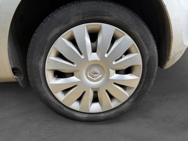 Renault clio iii 1.2 16v 75 eco2 20th euro 5/ bluethooth occasion paris 17ème (75)(porte maillot) simplicicar simplicibike...