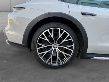Porsche taycan 4 cross turismo - performance plus 93.4kw/h - toit pano - lift - garantie 12 mois occasion simplicicar toulon...