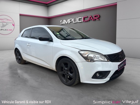 Kia pro_cee'd coupe 1.6l crdi 128 euro 5 sport, toit ouvrant, bluetooth, radar ar, régulateur de vitesse occasion...