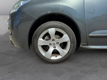 Peugeot 3008 1.6 hdi 16v 112ch fap garantie 12 mois occasion simplicicar toulon est simplicicar simplicibike france