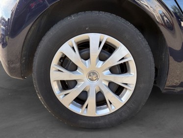 Peugeot 208 1.5 bluehdi 100ch bvm5 - régulateur de vitesse - carplay - clim - chaine ok occasion simplicicar rennes...