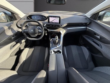 Peugeot 3008 volant en cuir- siège conducteur réglable en hauteurn , 1.5 blue hdi  130 chevaux , entretien à jour, suv...
