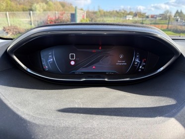 Peugeot 3008 volant en cuir- siège conducteur réglable en hauteurn , 1.5 blue hdi  130 chevaux , entretien à jour, suv...