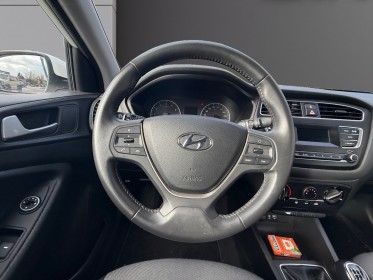 Hyundai i20 1.2 75 initia occasion simplicicar brive la gaillarde  simplicicar simplicibike france