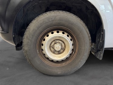 Nissan np300 navara 2.3 dci 160 king cab visia première main garantie 12 mois occasion simplicicar narbonne simplicicar...