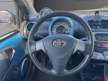 Toyota aygo mc2 2014 1.0 vvt-i dynamic  garantie 12 mois occasion simplicicar frejus  simplicicar simplicibike france