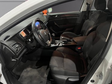 Renault megane iv berline business tce 100 energy business occasion avignon (84) simplicicar simplicibike france