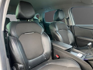 Renault scenic iv 1.6 dci 130 ch intens / entretien complet à jour / garantie 12 mois occasion simplicicar royan simplicicar...