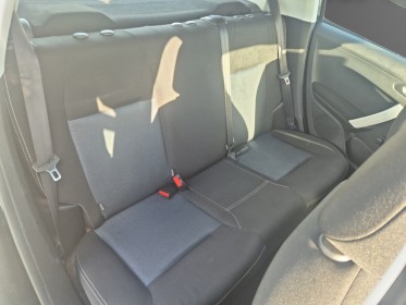 Peugeot 208 68ch bvm5 like garantie 12 mois entretien/distribution a jour occasion simplicicar royan simplicicar simplicibike...