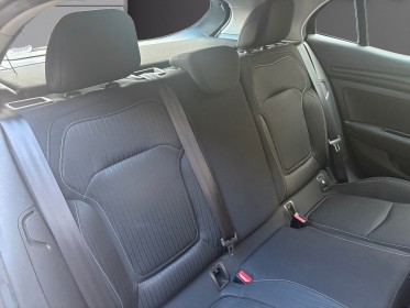 Renault megane iv berline business dci 110 energy 87g business distribution neuve/ garantie 12mois occasion simplicicar lyon...