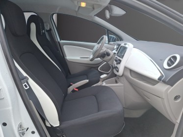 Renault zoe zen intégrale garantie pas de location de batterie occasion simplicicar amiens  simplicicar simplicibike france