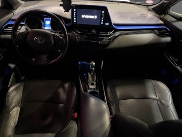 Toyota c-hr hybride 122h dynamic garantie 12 mois occasion montpellier (34) simplicicar simplicibike france