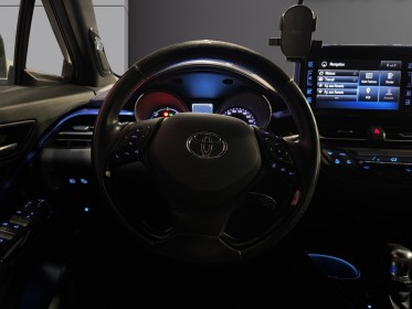 Toyota c-hr hybride 122h dynamic garantie 12 mois occasion montpellier (34) simplicicar simplicibike france
