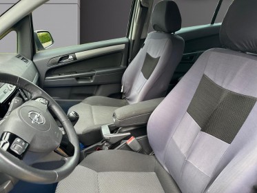 Opel zafira tourer 2.0 cdti 130 ch garantie 12 mois occasion simplicicar dijon simplicicar simplicibike france